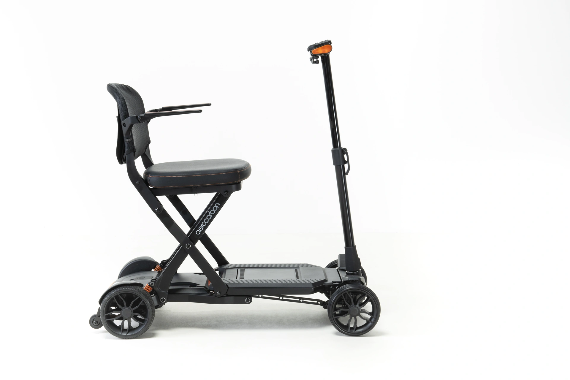 AeroCarbon20Scooter_CFMFOLDBK202